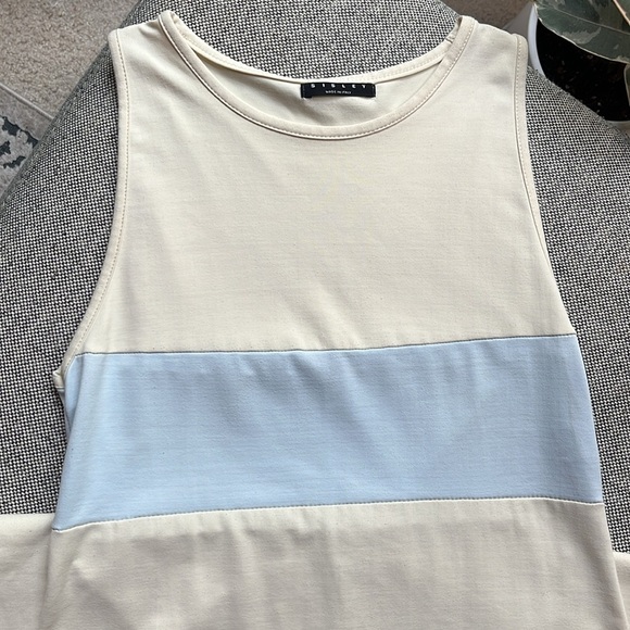 Sisley Made in Italy Maxi Dress with Blue and cream detailing ✨ Runs large! - Picture 15 of 17